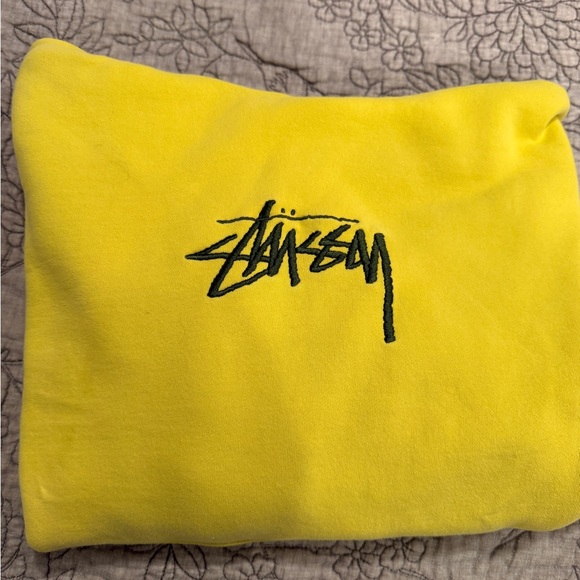 Stussy Hoodie Size Large - Picture 2 of 5